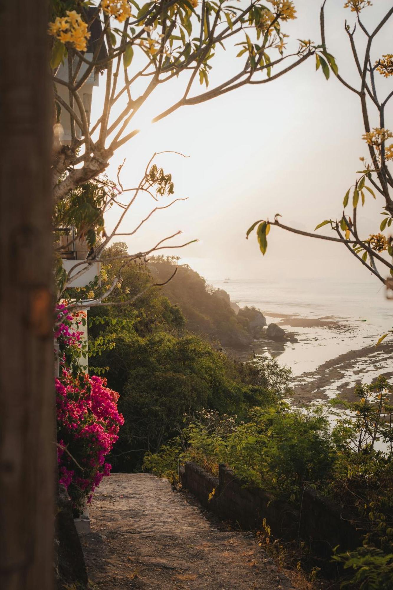 Ocean Nymphs Villa Uluwatu  Exterior photo